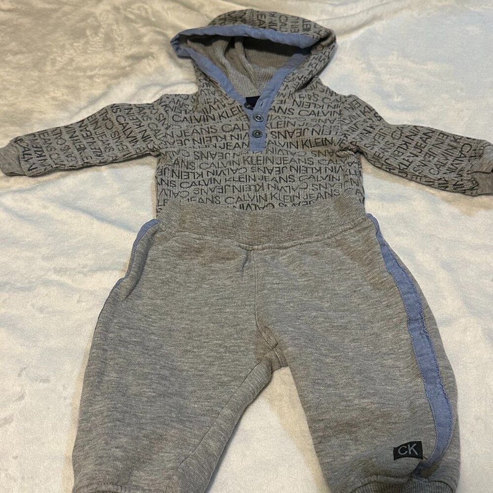Calvin Klein Baby Boys 2-PC Thermal Bodysuit & Fleece Jogger Pant Set Size 3/6M